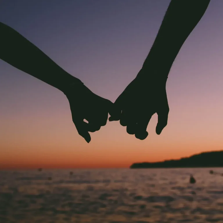 Romantic Love Dp